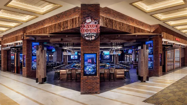 Conrad Las Vegas at Resorts World 食事・レストラン