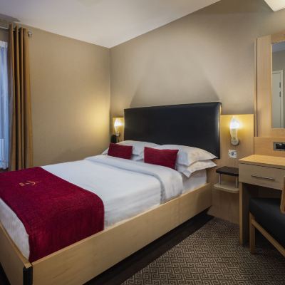 Basic Double Room Academy Plaza Hotel Promo Code