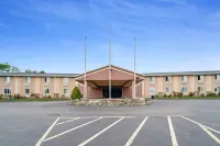 Americas Best Value Inn Foxboro Hotel di 