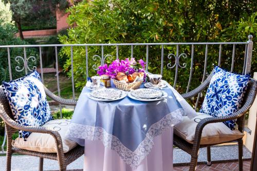 带阳台的三人房