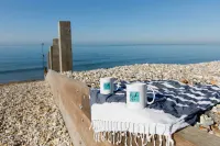 Two bed Apartment With Sea Views in Bognor Regis