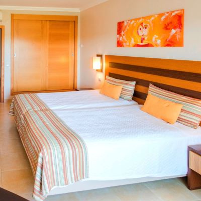 One-Bedroom Apartment with Sea View Alfagar Aparthotel Promo Code