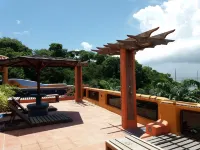 Reef View Pavilion Villas and Condos Hotel a 