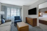 Embassy Suites by Hilton Detroit Metro Airport