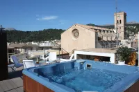 Juma Historic Hotel