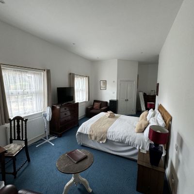Large Ensuite Double Room with Garden View Hookwood Lodge Promo Code