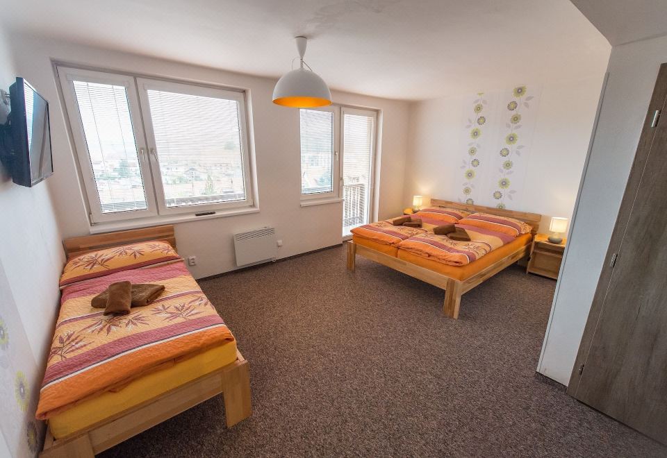 带城景的双卧室公寓