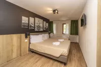 Hotel Petit Palais