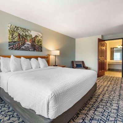 Efficiency Suite With Multiple Beds-Non Smoking Three Bears Resort Promo Code
