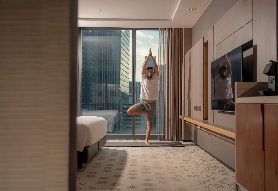 Hyatt Regency Bangkok Sukhumvit1 King Bed Club Access Deluxe