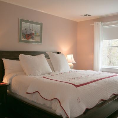 King Room-Pet Friendly Bridgehampton Inn Promo Code