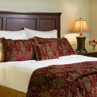Waterfront Grand Suite, King Bed Grand Harbor Inn Promo Code