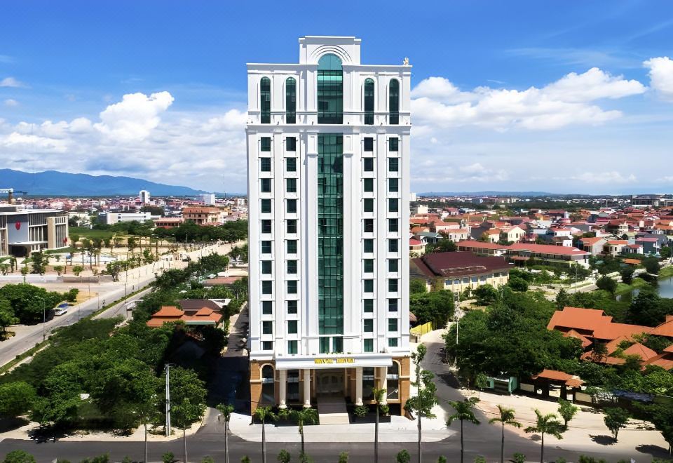 Royal Quang Binh Hotel - Housity