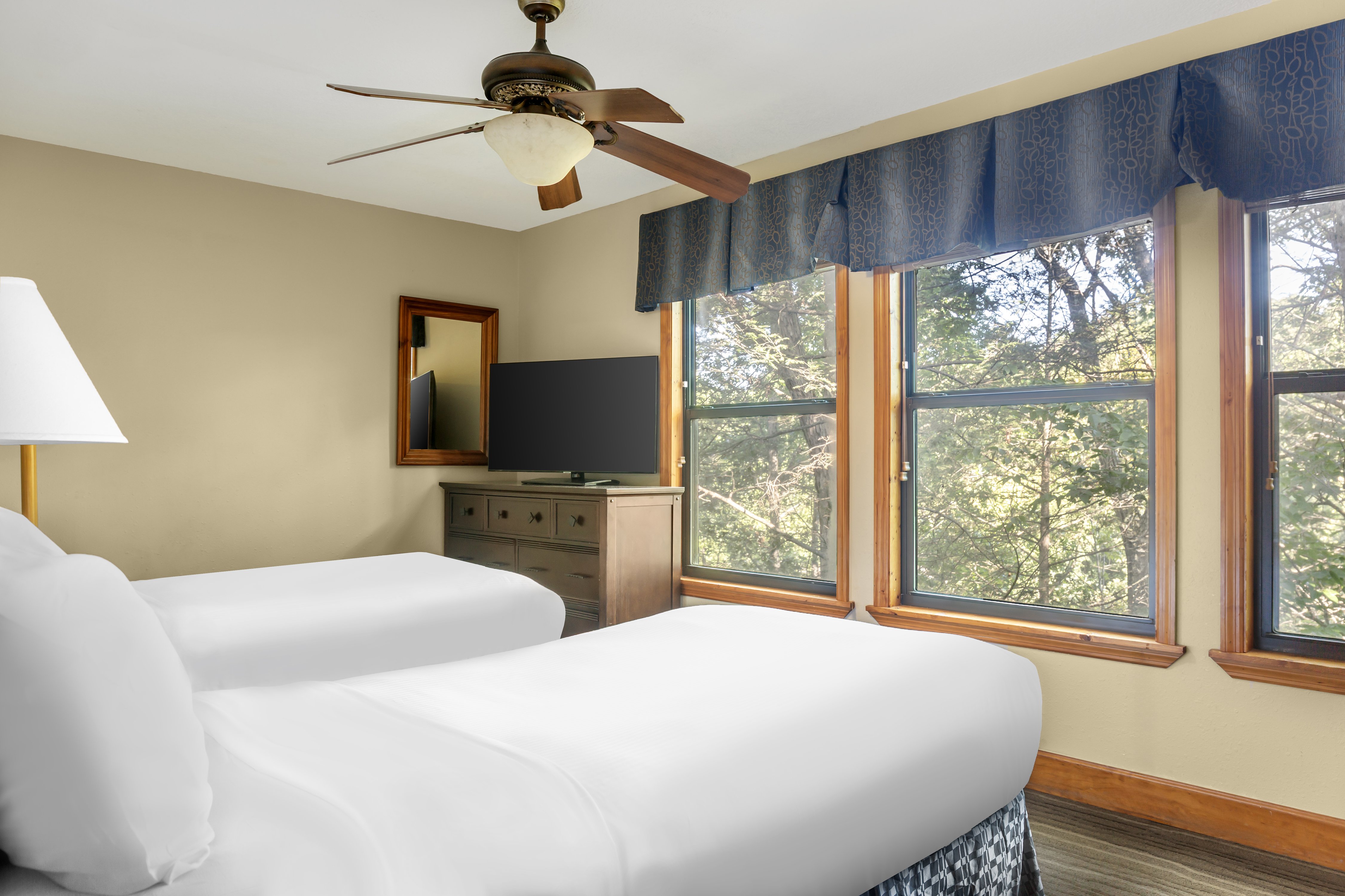 Hilton Vacation Club Laurel Crest Pigeon Forge, Pigeon Forge - Book with  Updated Prices 2026 | Trip.com, image size:4500x3000
