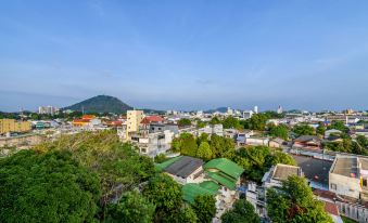 The Topaz Residence Phuket Town