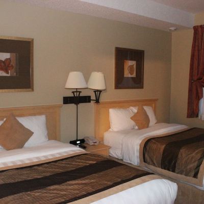 Executive Suite With Two Double Beds