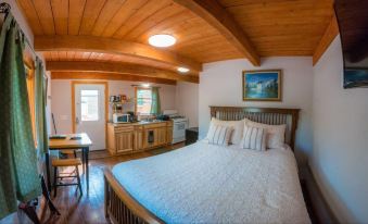 Talkeetna Love-Lee Cabins