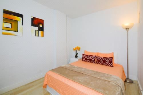 带阳台的三卧室公寓