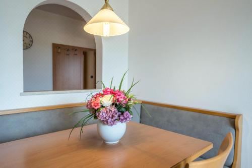 高级一卧室带阳台公寓