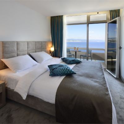 Double Or Twin Room With Balcony And Sea View