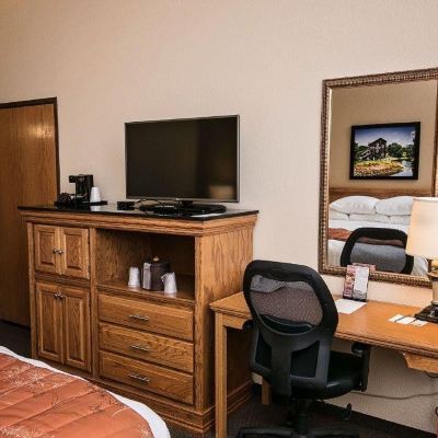 Two Queen Room with Garden Tub and Terrace City View Marv Herzog Hotel Promo Code