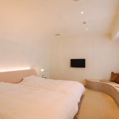 本館 コーナーツイン バス付き ガーデンビュー 温泉リゾート　風の国 クーポン