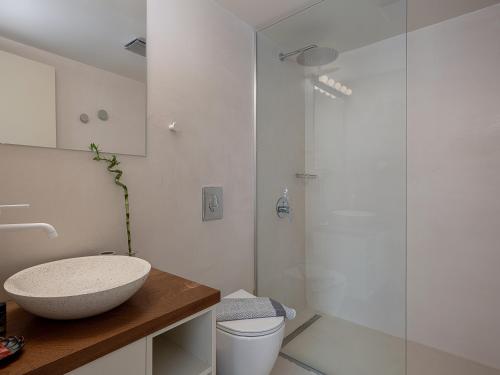 带阳台的三人房