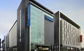 Luxustay Milburn House - Housity