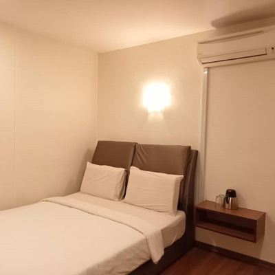 Suite Premium Kupon OYO 960 I Harmony Hotel