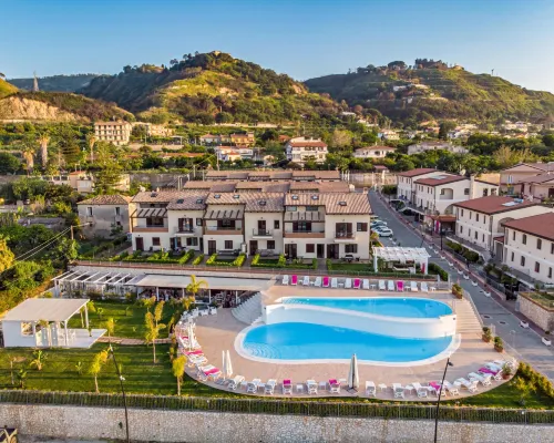 Sentido Michelizia Tropea Resort فنادق في تروبيا