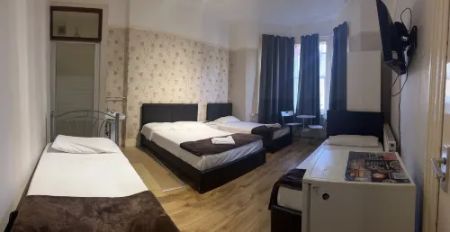 The Crystal Lodge Hotel