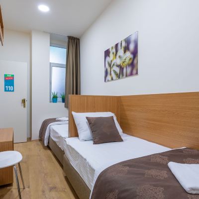 Economy Twin Room Ensuite Booking Bnb Promo Code