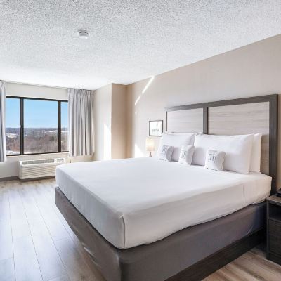 Room, 1 King Bed (Harborside King Room) Harborside Hotel Promo Code