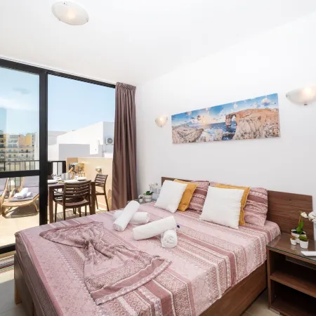 Sea Bliss Penthouse with Two Terraces Enjoying Side Seaviews by Gatewaysmalta