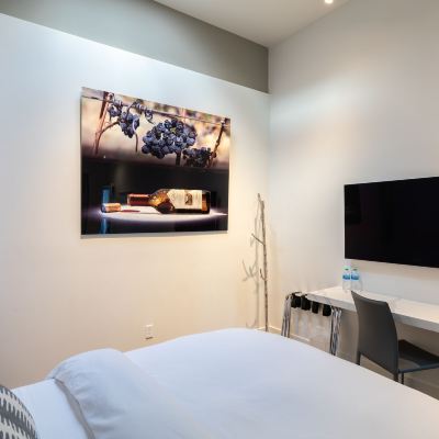 Courtyard Room 9 (Skylight) R Inn Napa Promo Code
