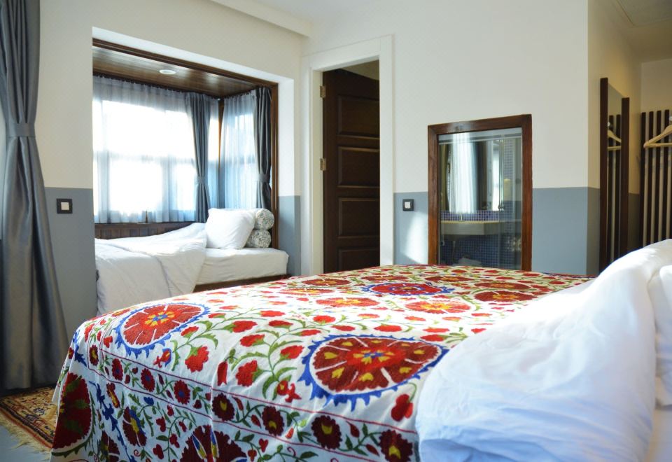 Ayasoluk Hotel & Restaurant - Housity