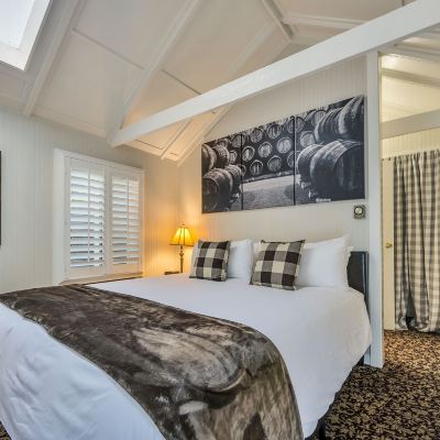 Calistoga, 1 King Bed, Private Garden Calistoga Wine Way Inn Promo Code