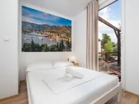 Salve Croatia Homes Amadria Park Trogir Hotel di 