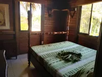 Beachfront Cabin with Wi-Fi のホテル