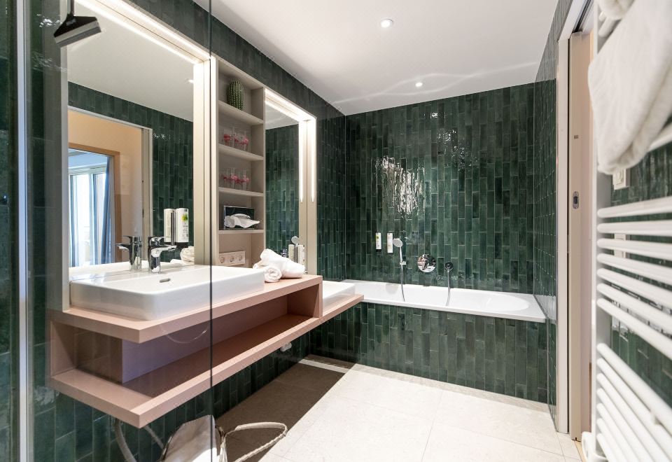 Familienhotel FelsenhofGallery Room (Dachstein)