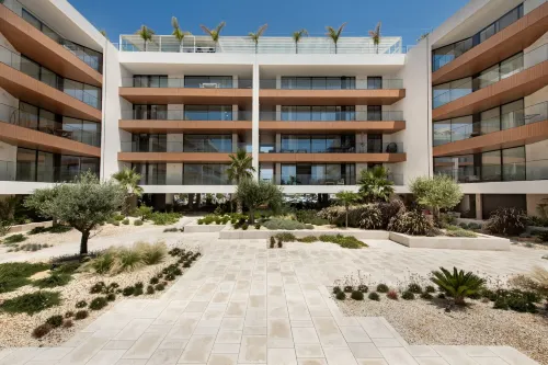 Del Mar Apartment - BT