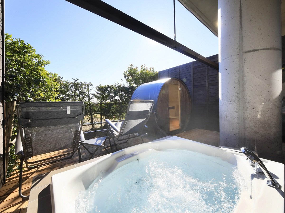 主楼低层日式西式混合带浴室