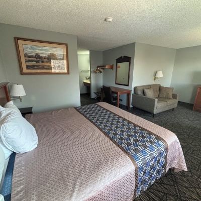 Deluxe Room, 1 King Bed, Walk Up Covered Bridge Inn Promo Code