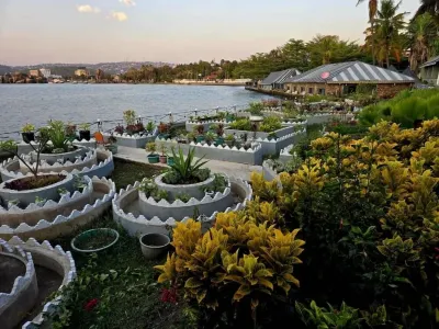 Rusty Rock Beach Resort & spa Hotéis em 