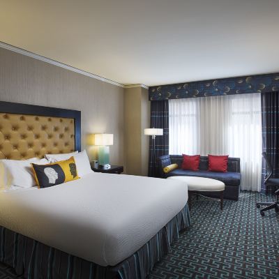 尊貴特大床房 庫比蒂諾朱尼伯格芮精選希爾頓酒店優惠