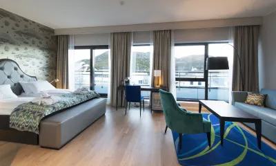 Thon Hotel Fosnavåg Отели в г. 
