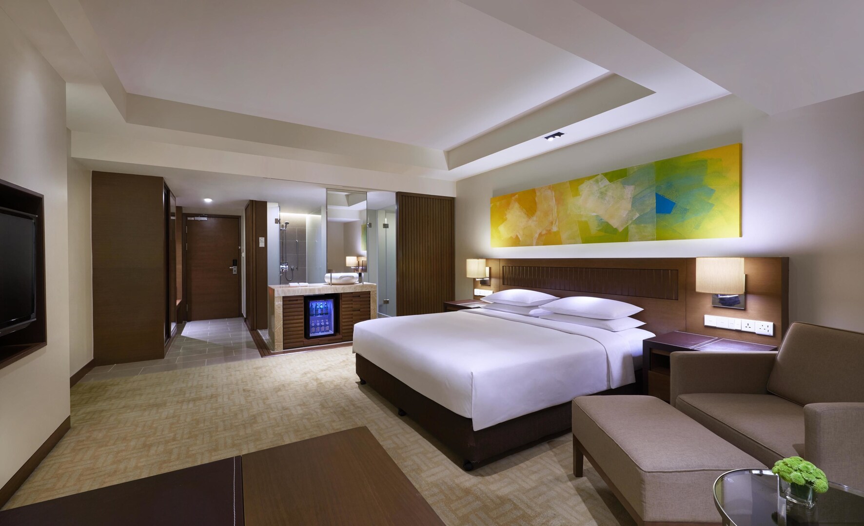 俱乐部特大床房