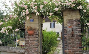 La Grille Fleurie, Chambre d'Hote Chez l'Habitant