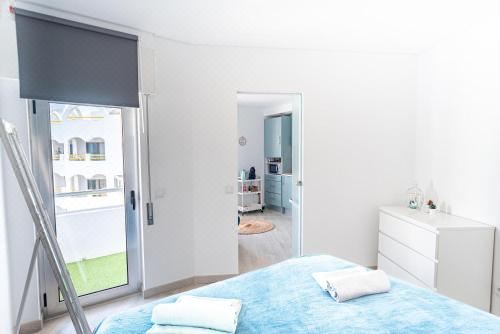 高级一卧室带阳台公寓