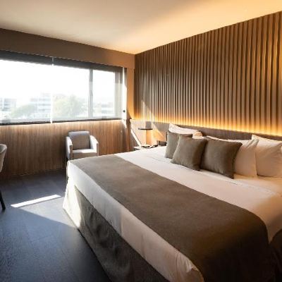 Double Double Deluxe BAH Barcelona Airport Hotel Promo Code